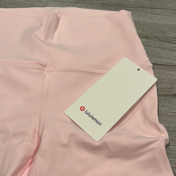 !!New Arrival!! Lululemon strawberry milkshake 8" align shorts - Picture 2 of 7